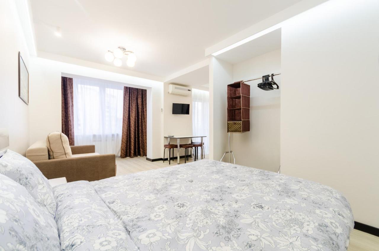 ARTAL Apartment on Obolonsky avenue 31 Kiev Extérieur photo